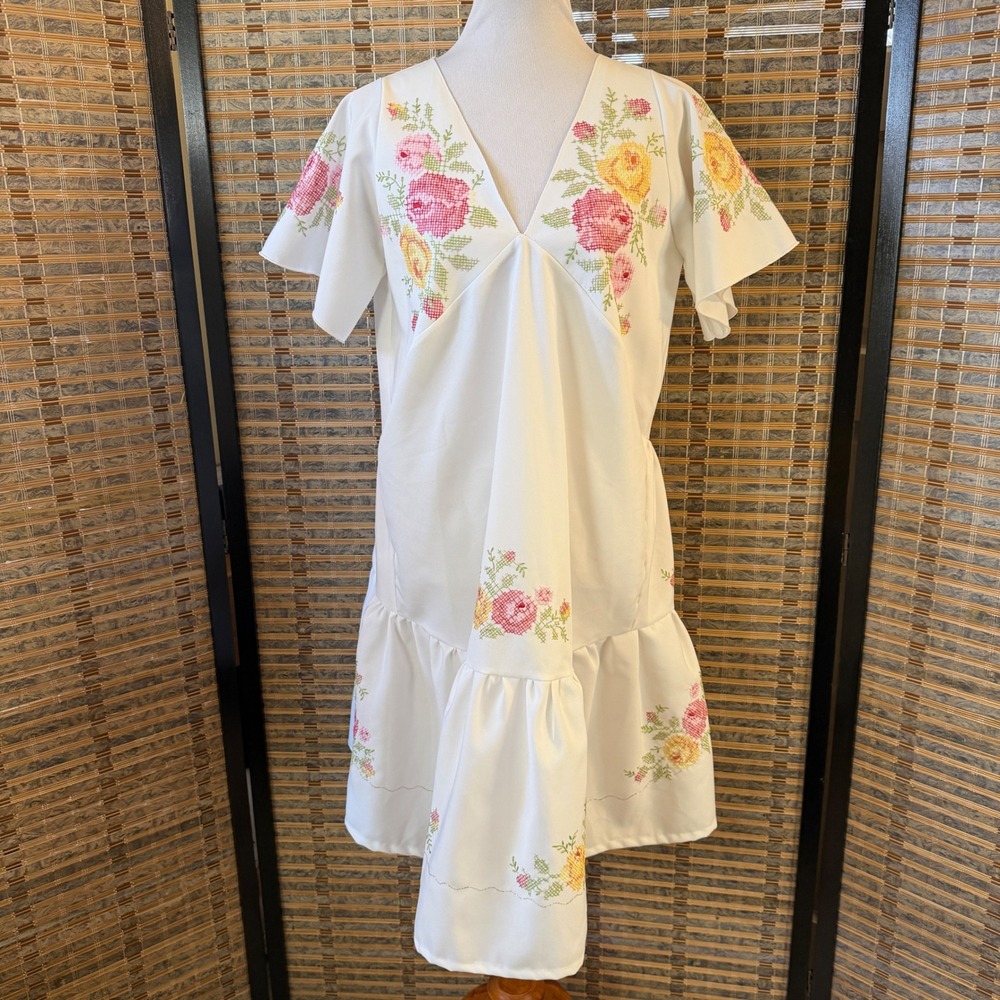 Merchant 73 Floral Cross Stitch Dress Womens M/L White Embroidered upcycled